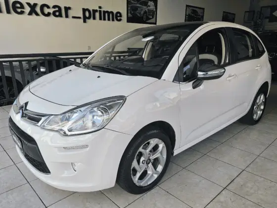 CITROËN C3 1.6 VTI 120 FLEX EXCLUSIVE EAT6 CITROËN C3 1.6 VTI 120 FLEX EXCLUSIVE EAT6