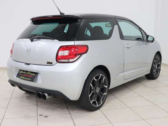 CITROËN-DS3-2012