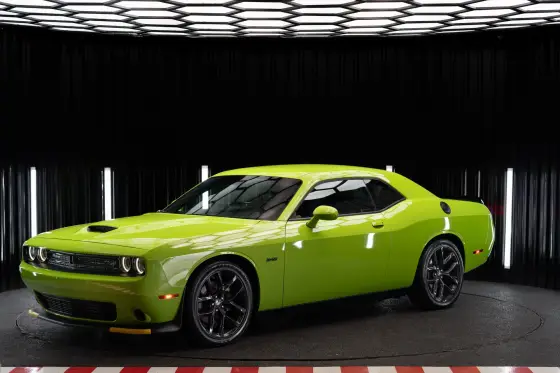 DODGE CHALLENGER 5.7 V8 HEMI GASOLINA R/T TORQUEFLITE DODGE CHALLENGER 5.7 V8 HEMI GASOLINA R/T TORQUEFLITE