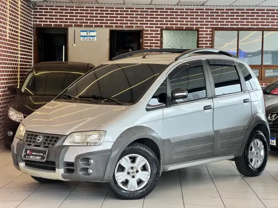 FIAT IDEA 1.8 MPI ADVENTURE 8V FLEX 4P MANUAL FIAT IDEA 1.8 MPI ADVENTURE 8V FLEX 4P MANUAL