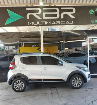 FIAT MOBI 1.0 EVO FLEX TREKKING MANUAL FIAT MOBI 1.0 EVO FLEX TREKKING MANUAL