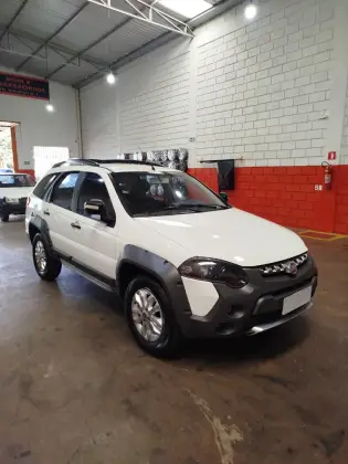 FIAT PALIO 1.8 MPI ADVENTURE WEEKEND 16V FLEX 4P MANUAL