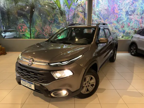 FIAT TORO 1.8 16V EVO FLEX FREEDOM AT6 FIAT TORO 1.8 16V EVO FLEX FREEDOM AT6