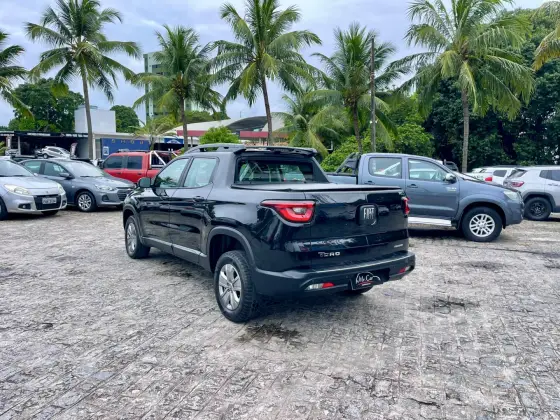 FIAT TORO 2.0 16V TURBO DIESEL FREEDOM 4WD AT9