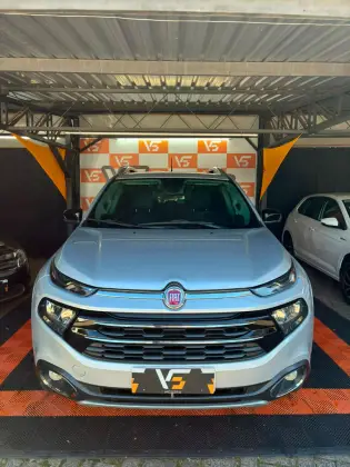 FIAT TORO 2.0 16V TURBO DIESEL VOLCANO 4WD AT9