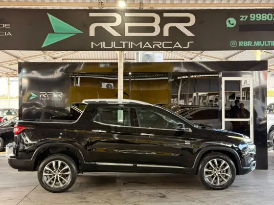 FIAT TORO 2.0 16V TURBO DIESEL VOLCANO 4WD AT9 FIAT TORO 2.0 16V TURBO DIESEL VOLCANO 4WD AT9