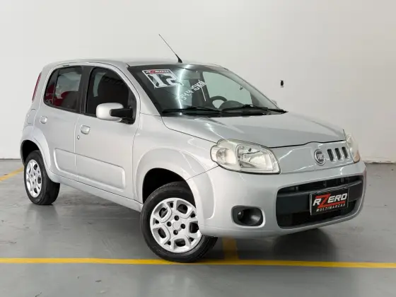FIAT UNO 1.0 VIVACE 8V FLEX 4P MANUAL FIAT UNO 1.0 VIVACE 8V FLEX 4P MANUAL