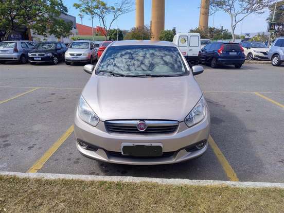 FIAT-GRAND SIENA-1.6 MPI ESSENCE 16V FLEX 4P MANUAL FIAT-GRAND SIENA-2014