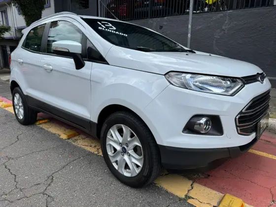 FORD ECOSPORT 2.0 TITANIUM 16V FLEX 4P POWERSHIFT FORD ECOSPORT 2.0 TITANIUM 16V FLEX 4P POWERSHIFT