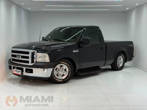 FORD F-250 4.2 XLT 4X2 CS V6 GASOLINA 2P MANUAL