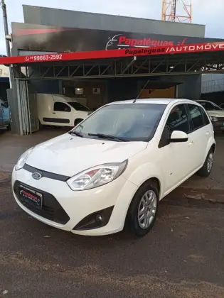 FORD FIESTA 1.6 ROCAM HATCH 8V FLEX 4P MANUAL FORD FIESTA 1.6 ROCAM HATCH 8V FLEX 4P MANUAL