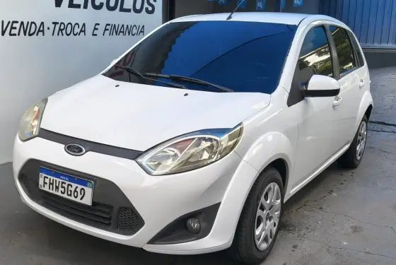 FORD FIESTA 1.6 ROCAM HATCH 8V FLEX 4P MANUAL FORD FIESTA 1.6 ROCAM HATCH 8V FLEX 4P MANUAL