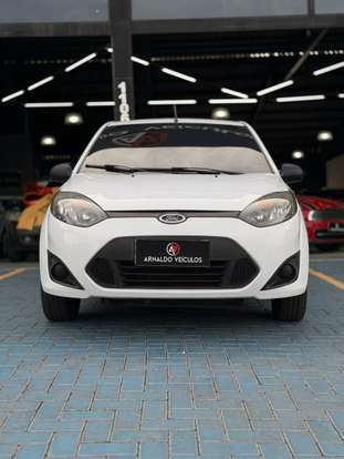 FORD-FIESTA-2013