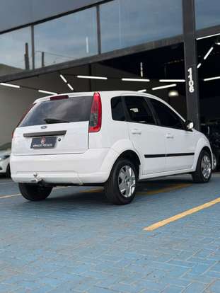 FORD-FIESTA-2013