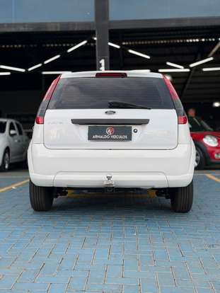 FORD-FIESTA-2013
