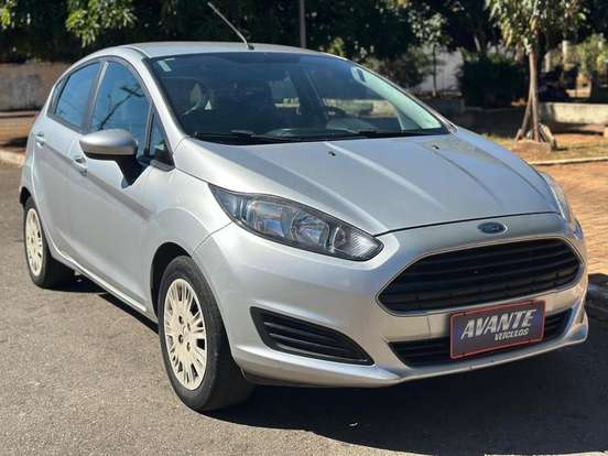 FORD-FIESTA-2015