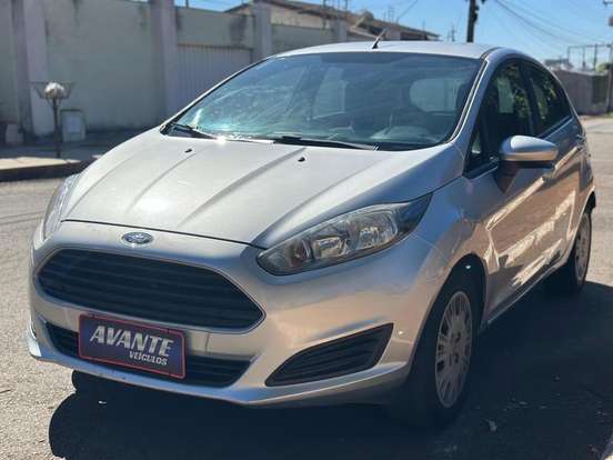 FORD-FIESTA-2015