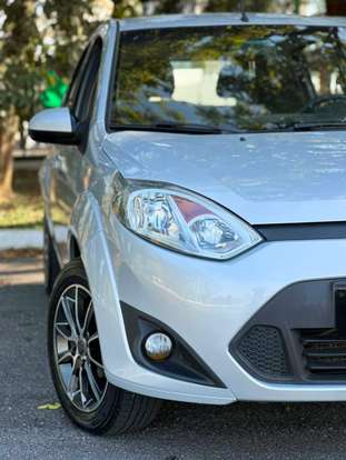 FORD-FIESTA-2013