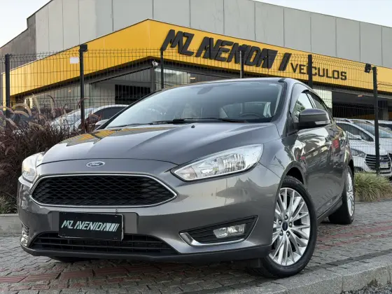 FORD FOCUS 2.0 SE PLUS SEDAN 16V FLEX 4P POWERSHIFT