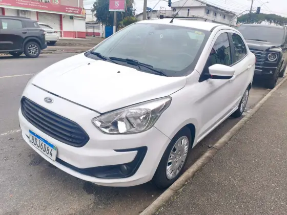 FORD KA 1.5 TI-VCT FLEX SE PLUS SEDAN AUTOMÁTICO FORD KA 1.5 TI-VCT FLEX SE PLUS SEDAN AUTOMÁTICO