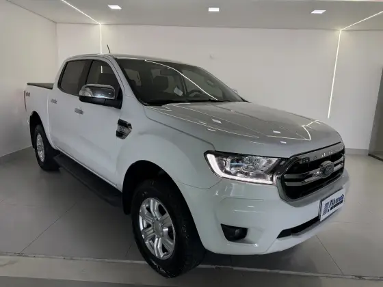FORD RANGER 3.2 XLT 4X4 CD 20V DIESEL 4P AUTOMÁTICO FORD RANGER 3.2 XLT 4X4 CD 20V DIESEL 4P AUTOMÁTICO