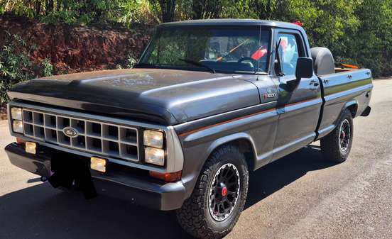 FORD-F-1000-1988