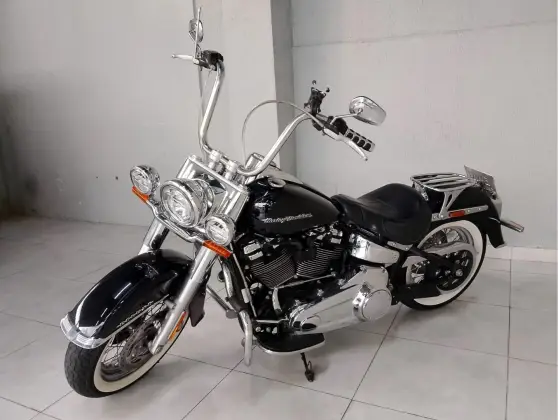 HARLEY-DAVIDSON SOFTAIL DELUXE HARLEY-DAVIDSON SOFTAIL DELUXE