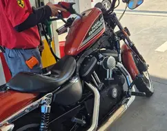 HARLEY-DAVIDSON SPORTSTER XL 883 R HARLEY-DAVIDSON SPORTSTER XL 883 R