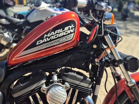 HARLEY-DAVIDSON-SPORTSTER XL 883 R HARLEY-DAVIDSON-SPORTSTER XL 883 R-2011