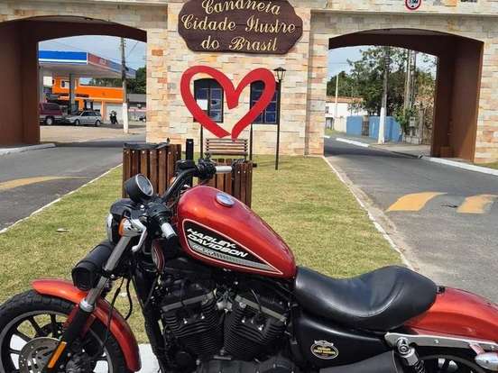 HARLEY-DAVIDSON-SPORTSTER XL 883 R HARLEY-DAVIDSON-SPORTSTER XL 883 R-2011