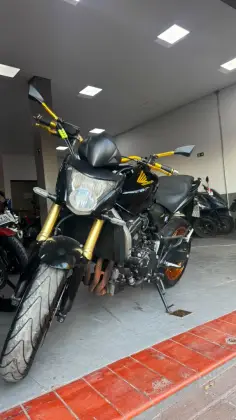 HONDA CB 600F HORNET HONDA CB 600F HORNET