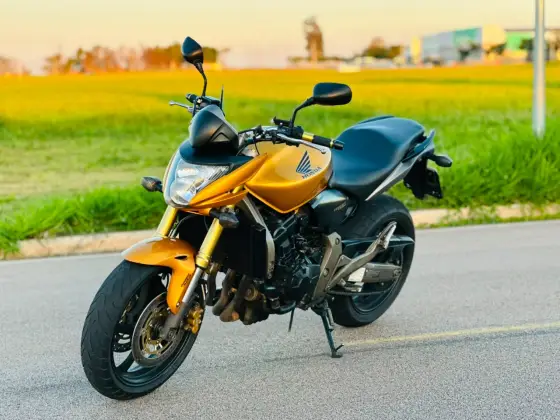 HONDA CB 600F HORNET HONDA CB 600F HORNET