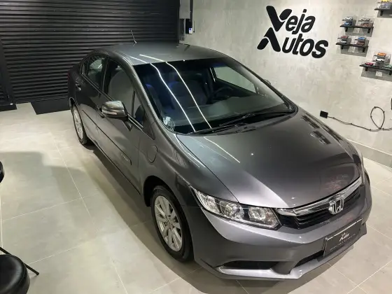 HONDA CIVIC 1.8 LXL 16V FLEX 4P AUTOMÁTICO HONDA CIVIC 1.8 LXL 16V FLEX 4P AUTOMÁTICO