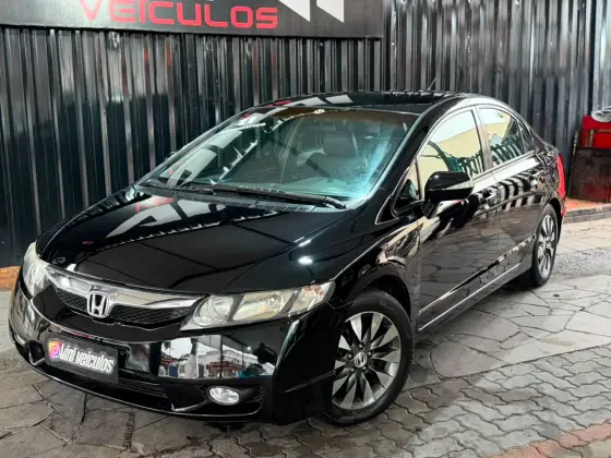 HONDA CIVIC 1.8 LXL 16V FLEX 4P AUTOMÁTICO HONDA CIVIC 1.8 LXL 16V FLEX 4P AUTOMÁTICO