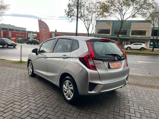 HONDA-FIT-2016