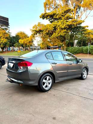 HONDA-CITY-2010