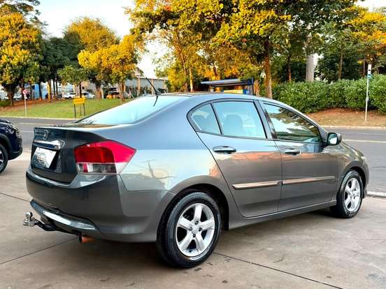 HONDA-CITY-1.5 LX 16V FLEX 4P MANUAL HONDA-CITY-2010