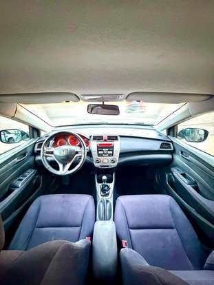 HONDA-CITY-2010