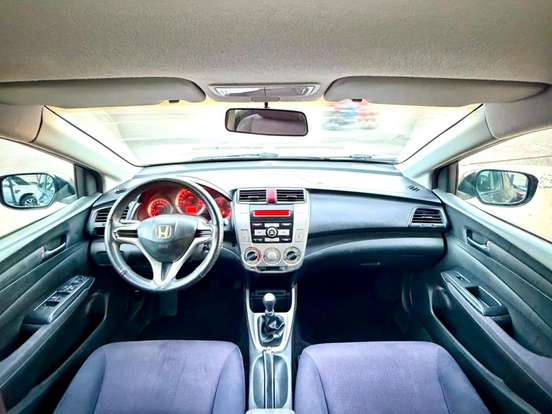 HONDA-CITY-1.5 LX 16V FLEX 4P MANUAL HONDA-CITY-2010
