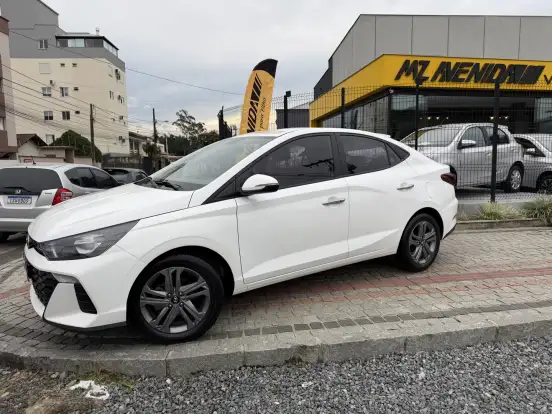 HYUNDAI-HB20S-2025
