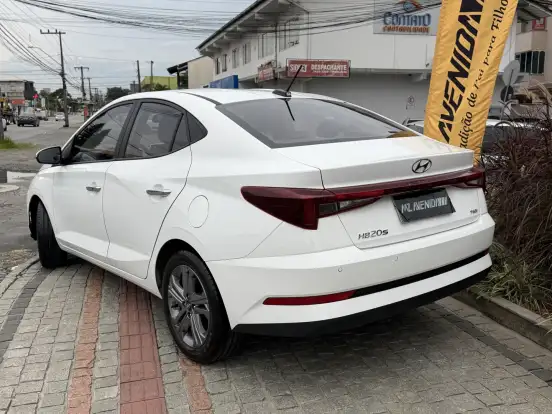 HYUNDAI-HB20S-2025