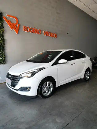 HYUNDAI HB20S 1.6 PREMIUM 16V FLEX 4P AUTOMÁTICO HYUNDAI HB20S 1.6 PREMIUM 16V FLEX 4P AUTOMÁTICO