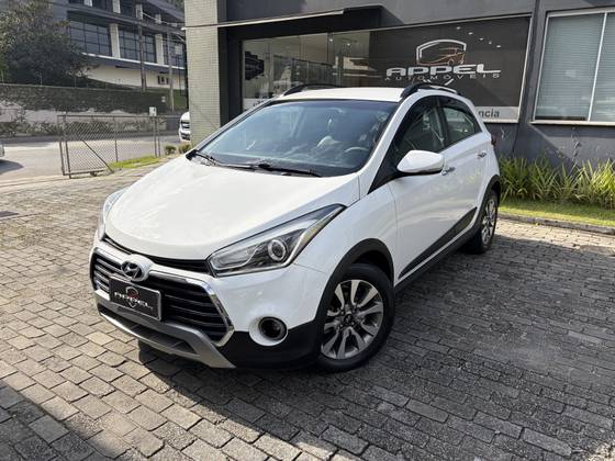 HYUNDAI HB20X 1.6 16V PREMIUM FLEX 4P AUTOMÁTICO