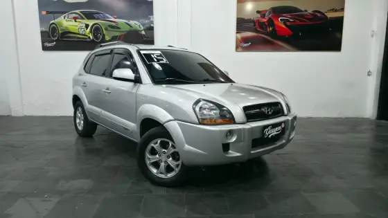 HYUNDAI TUCSON 2.0 MPFI GLS 16V 143CV 2WD FLEX 4P AUTOMÁTICO HYUNDAI TUCSON 2.0 MPFI GLS 16V 143CV 2WD FLEX 4P AUTOMÁTICO