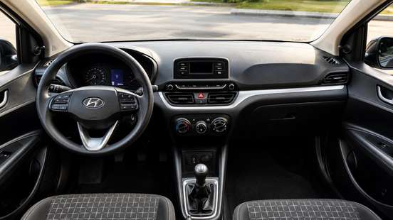 HYUNDAI-HB20-2023