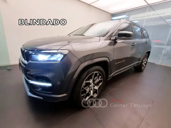 JEEP COMMANDER 1.3 T270 TURBO FLEX OVERLAND AT6 JEEP COMMANDER 1.3 T270 TURBO FLEX OVERLAND AT6