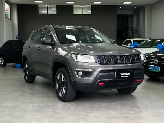 JEEP COMPASS 2.0 16V DIESEL TRAILHAWK 4X4 AUTOMÁTICO JEEP COMPASS 2.0 16V DIESEL TRAILHAWK 4X4 AUTOMÁTICO