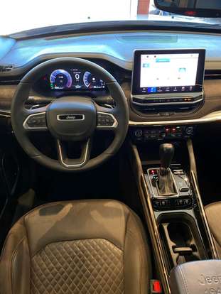 JEEP-COMMANDER-2023