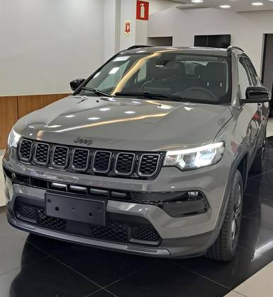 JEEP COMPASS 1.3 T270 TURBO FLEX LONGITUDE AT6