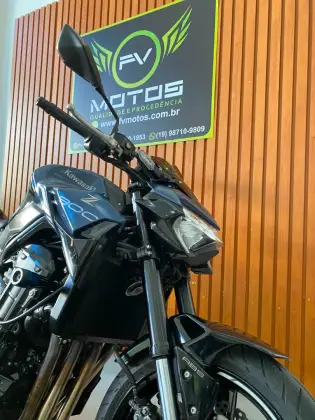 KAWASAKI Z900 KAWASAKI Z900